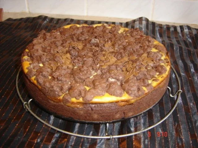 Schoko-Streusel mit Quark - Kirschfüllung - Rezept