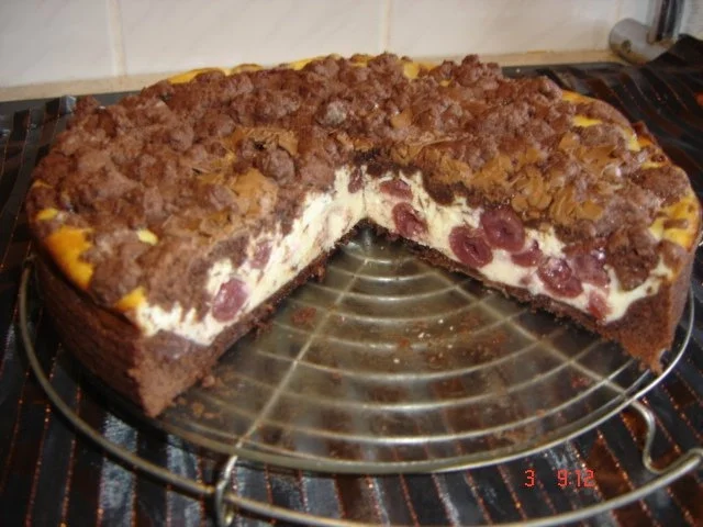 Schoko-Streusel mit Quark - Kirschfüllung - Rezept - Bild Nr. 2