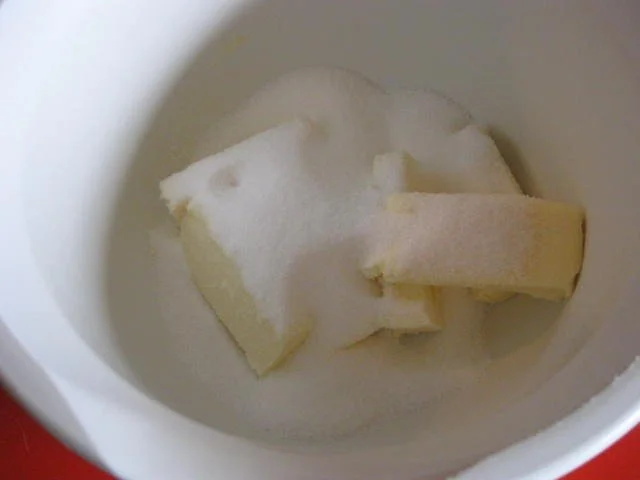 Rezept: Schokoladen - Kirsch - Gugelhupf Bild Nr. 4 Schokoladen - Kirsch - Gugelhupf - Rezept - Bild Nr. 4