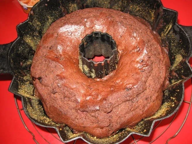 Rezept: Schokoladen - Kirsch - Gugelhupf Bild Nr. 13 Schokoladen - Kirsch - Gugelhupf - Rezept - Bild Nr. 13