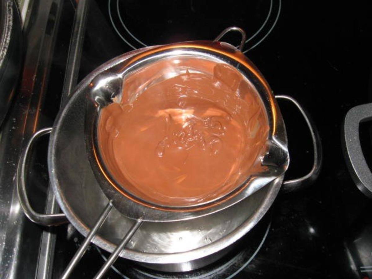 Schokoladen - Kirsch - Gugelhupf - Rezept - Bild Nr. 16