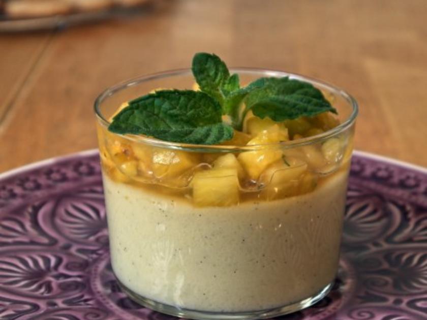 Kokospudding mit Ananas Minz Ragout - einfach - 74 kcal/100g