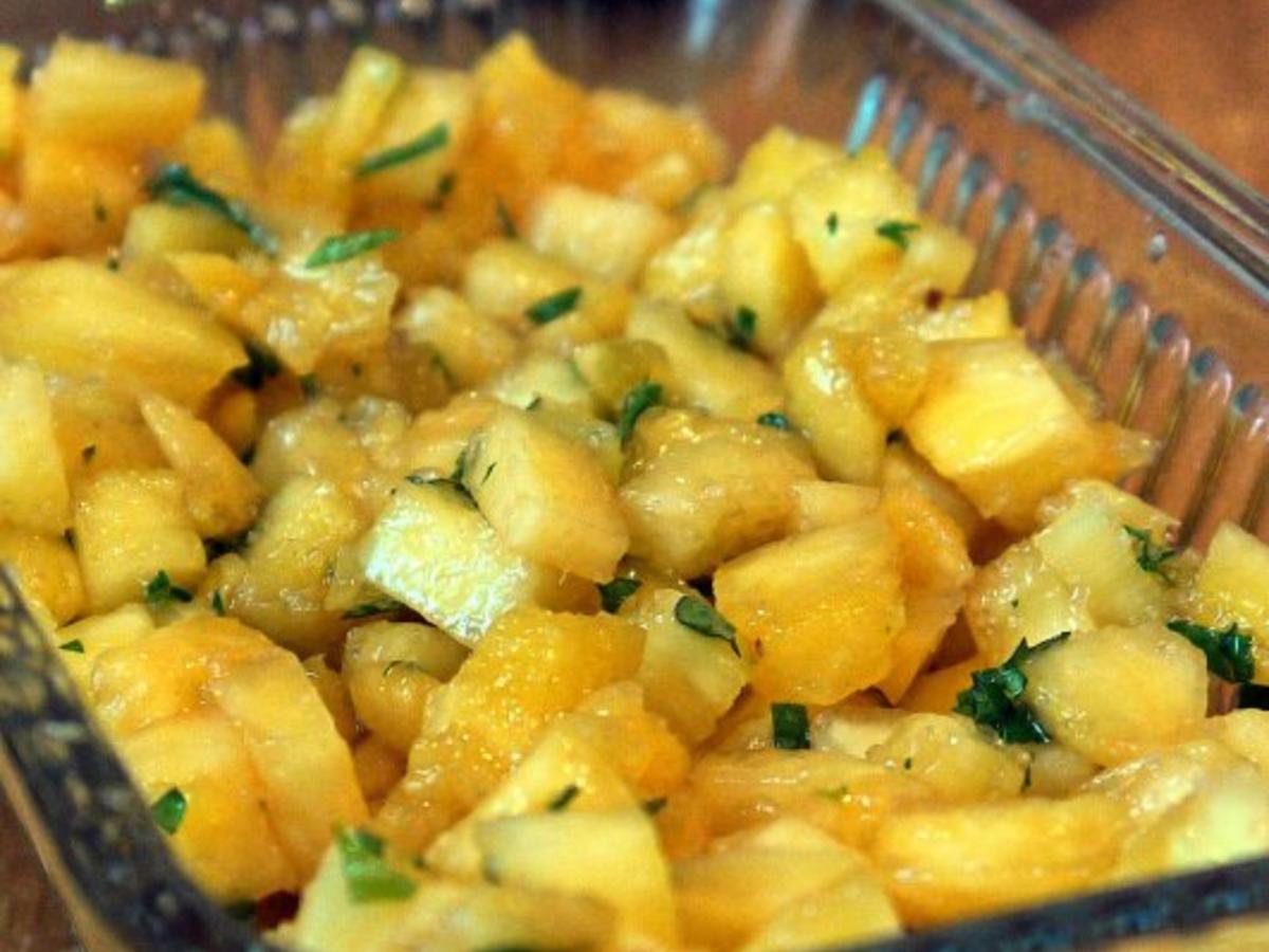Kokospudding mit Ananas Minz Ragout - einfach - 74 kcal/100g