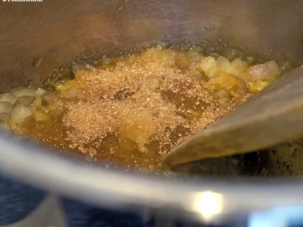 Ravioli mit Fenchel-Mandel-Füllung, Tomatensauce, Schafsfeta - Rezept - Bild Nr. 6