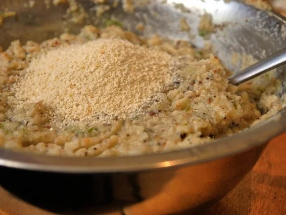 Ravioli mit Fenchel-Mandel-Füllung, Tomatensauce, Schafsfeta - Rezept - Bild Nr. 11