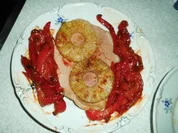 Hinterschinken mit Paprika und Ananas - Rezept