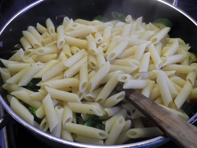 Vegan : Bunter Pasta - Topf - Rezept - Bild Nr. 17