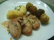 Putensteaks in einer Pfifferling-Whiskysoße - Rezept