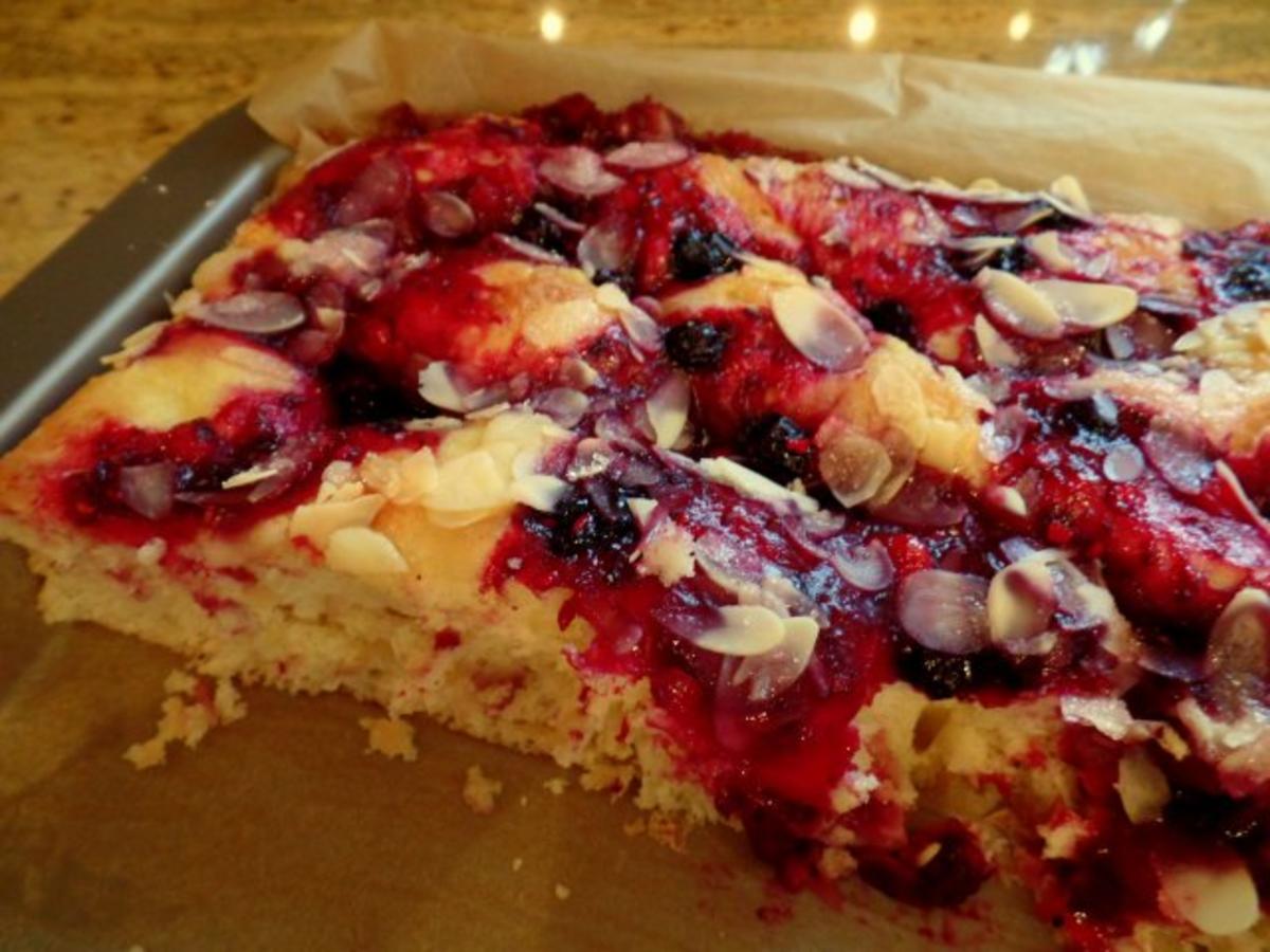 Bilder für Butterkuchen mit Früchten - Rezept