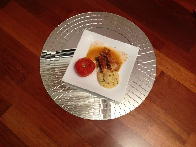 Lammfilet im Blätterteig mit Steinpilzfüllung, gefüllte Tomaten mit Gorgonzola und Kräuter - Rezept