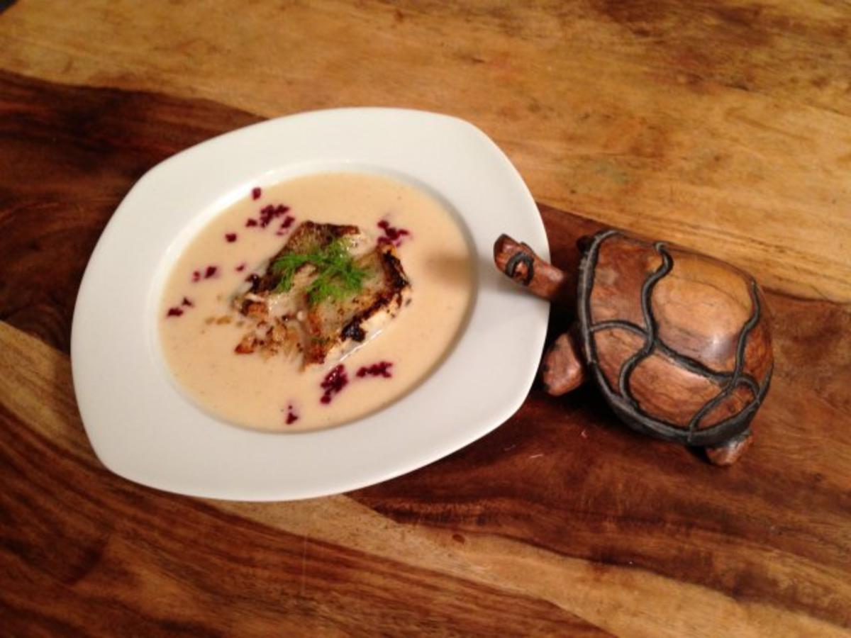 Bilder für Weißwein-Suppe mit Zanderfilet - Rezept