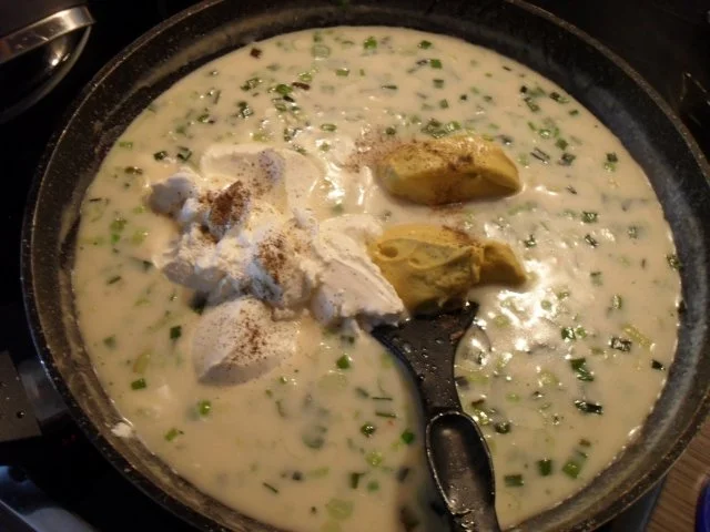 Wurstpfanne mit Schmand-Senfsoße - Rezept - Bild Nr. 11