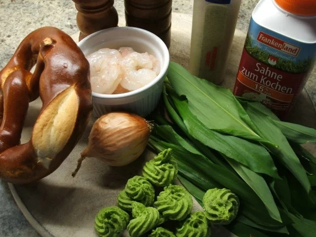 Suppen: Bärlauchschaum  ~ Für "rainbow3" einen lieben Gruß zum Geburtstag ~ - Rezept - Bild Nr. 2