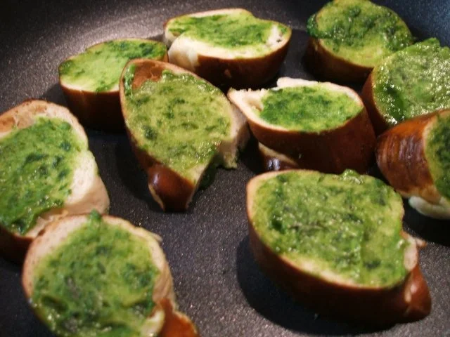 Suppen: Bärlauchschaum  ~ Für "rainbow3" einen lieben Gruß zum Geburtstag ~ - Rezept - Bild Nr. 7