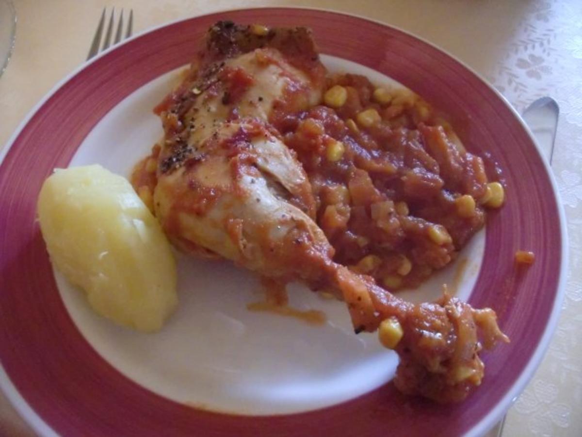 Hähnchenschenkel in cremiger Gemüsesoße - Rezept