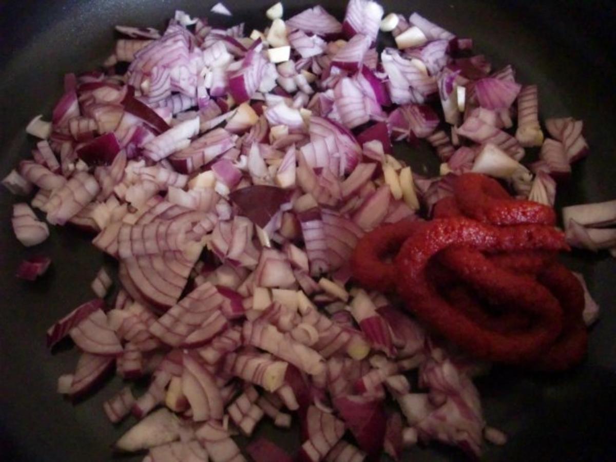 Hähnchenschenkel in cremiger Gemüsesoße - Rezept - Bild Nr. 4