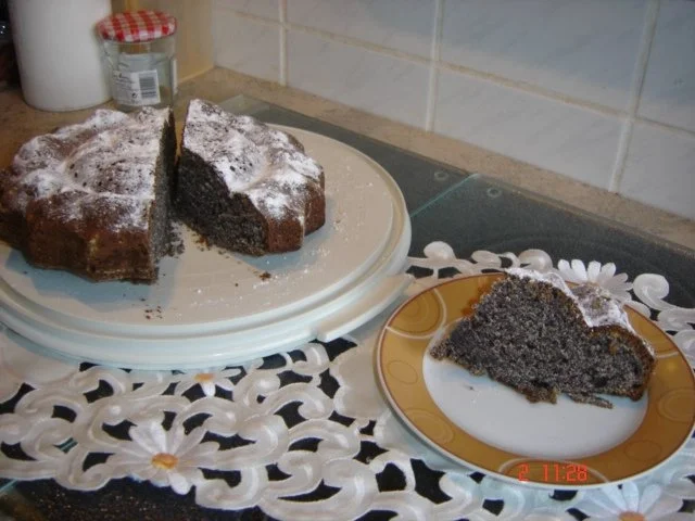 Mohn-Johurt-Kuchen - Rezept