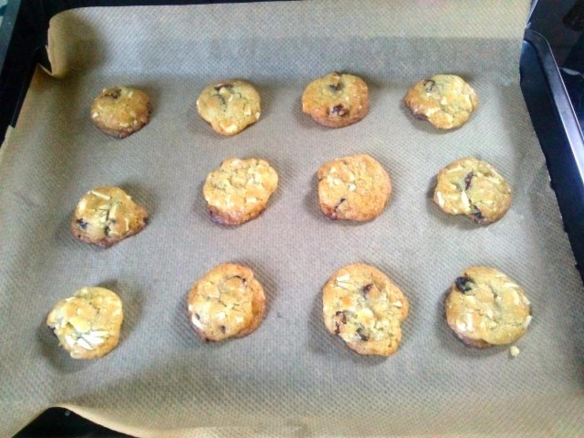 Cranberry-Mandel Cookies - Rezept - Bild Nr. 4
