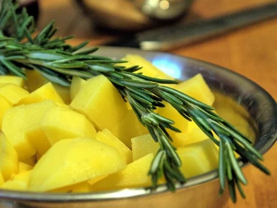 Kartoffel-Gemüsepfanne mit Sesam - Rezept - Bild Nr. 3