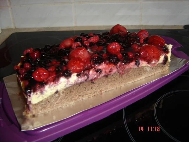 Eierlikörschnitten mit gemischten Beeren - Rezept - Bild Nr. 2