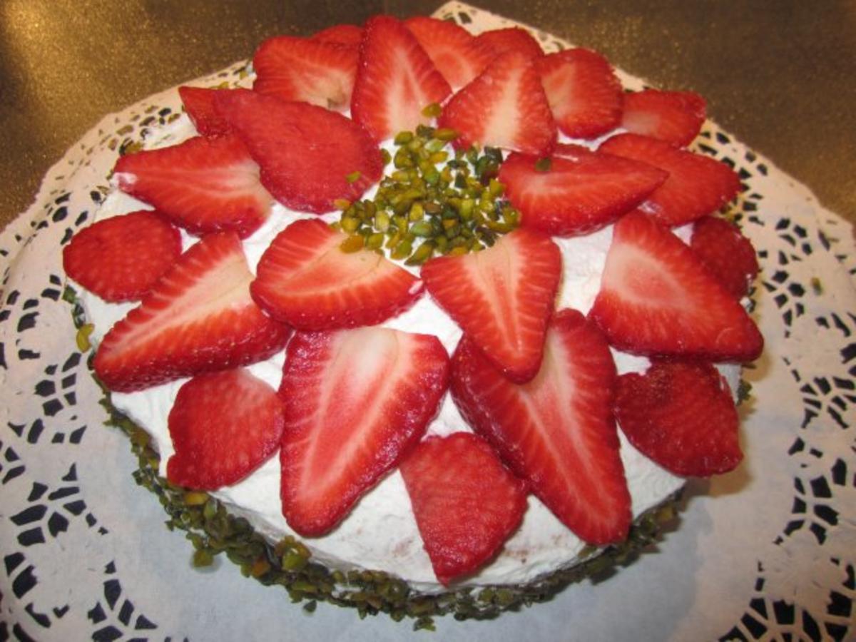 Erdbeer - Vanille - Torte - Rezept - Bild Nr. 8