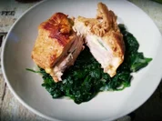 Hähnchen Salbei Involtini auf Spinat - Rezept