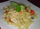 Schnelle Tomaten Mozzarella Pasta - Rezept