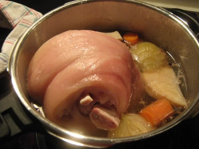 Eisbein mit Erbspüree - Rezept - Bild Nr. 3