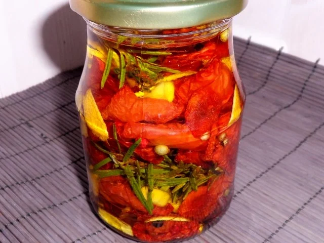 Antipasti: Eingelegte getrocknete Tomaten - Rezept