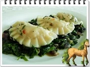 Hausgemachte Maultaschen auf Spinatbett - Rezept