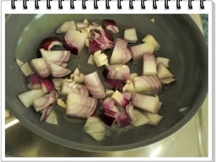 Rezept: Hausgemachte Maultaschen auf Spinatbett Bild Nr. 7 Hausgemachte Maultaschen auf Spinatbett - Rezept - Bild Nr. 7