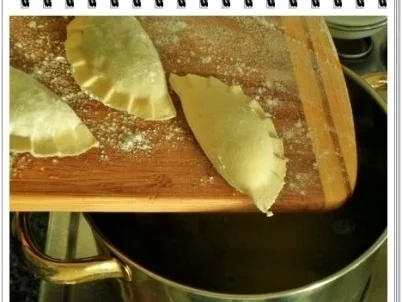 Rezept: Hausgemachte Maultaschen auf Spinatbett Bild Nr. 19 Hausgemachte Maultaschen auf Spinatbett - Rezept - Bild Nr. 19