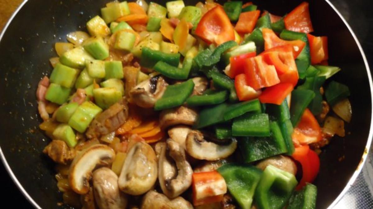 Gemüsepfanne mit Steakwürfel - Rezept - Bild Nr. 6