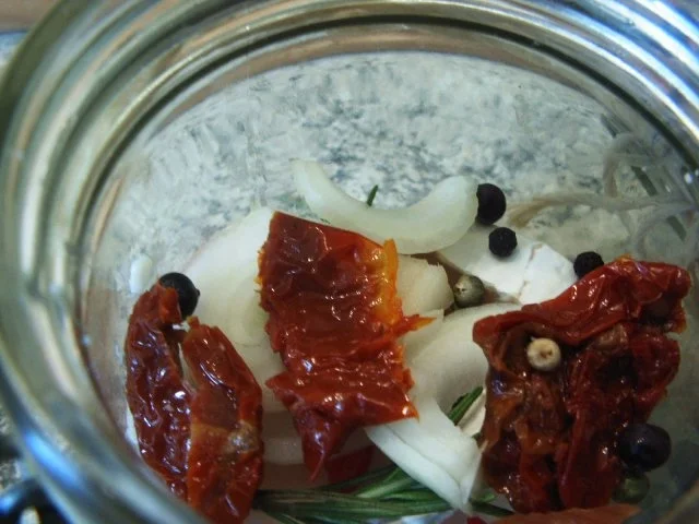 Rezept: Eingelegter Ziegencamembert Bild Nr. 5 Eingelegter Ziegencamembert - Rezept - Bild Nr. 5