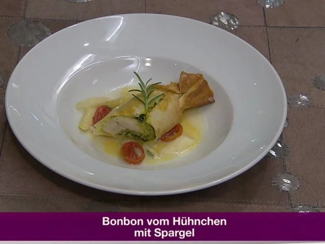 Bonbon vom Hühnchen mit Spargel (Jochen Bendel) - Rezept