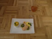 Litschi Sorbet in Sektschaum mit Früchten - Rezept