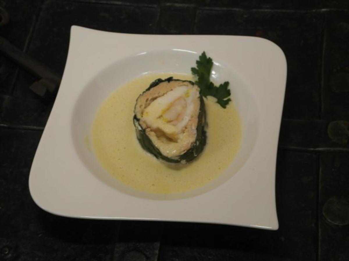 Mangold-Edelfischroulade auf Rieslingschaum - Rezept - kochbar.de