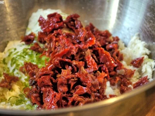 Mediterran gefüllte Buchweizencrepes mit Minz-Gurken - Rezept - Bild Nr. 10