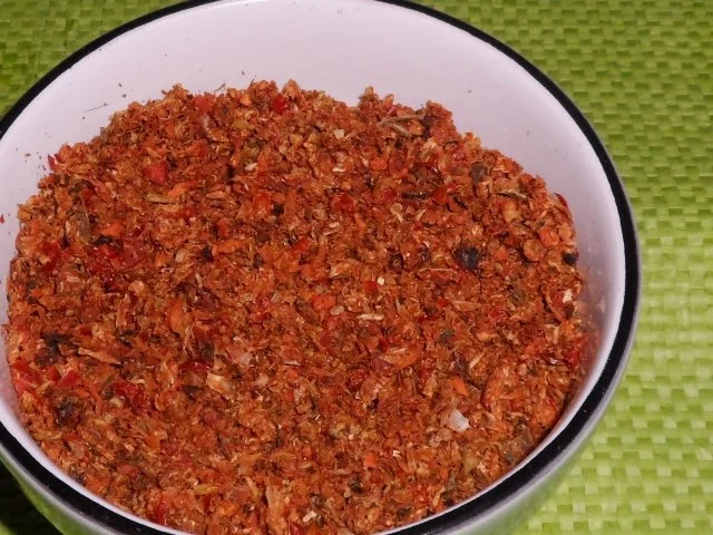 Brühe/Gewürzmischung: Grob gekörnte pikante Gemüsebrühe - Rezept