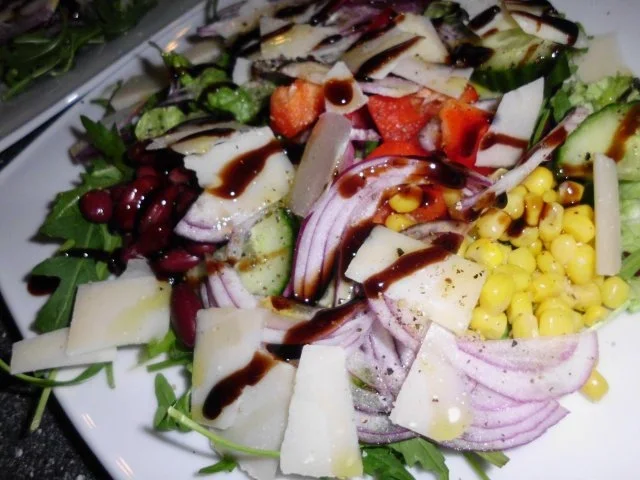 Roastbeef mit Estragon-Dillbutter, dazu ein mediterraner Salat - Rezept - Bild Nr. 15