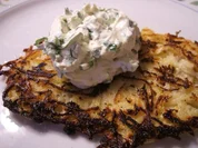Kartoffeln: Baggers (Reibekuchen) mit Bärlauchcreme - Rezept