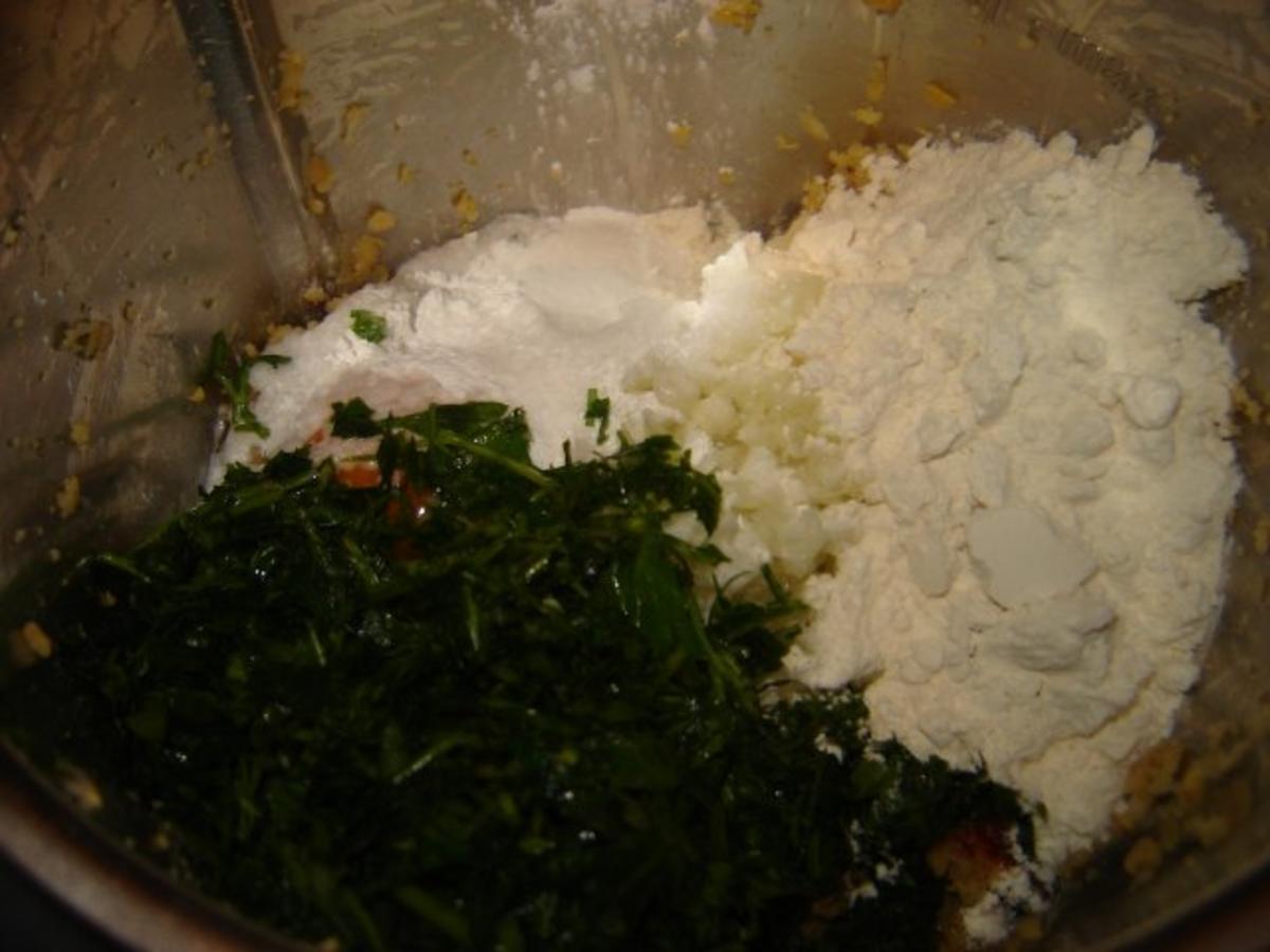 Kichererbsen Frikadellen mit Minzjoghurt und türkischem Bauernsalat - Rezept - Bild Nr. 5