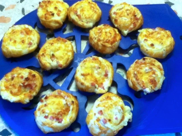 Rezept: Flammkuchen-Schnecken Bild Nr. 5 Flammkuchen-Schnecken - Rezept - Bild Nr. 5