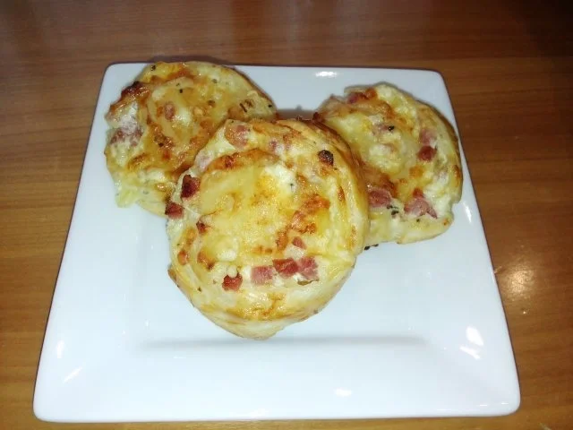 Rezept: Flammkuchen-Schnecken Flammkuchen-Schnecken - Rezept