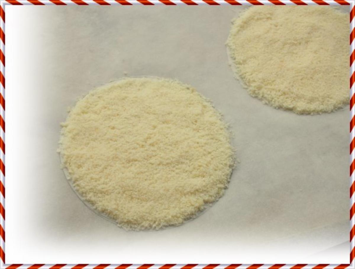 Gebackene Radieschen im Parmesankörbchen, dazu Joghurt-Wasabi-Creme - Rezept - Bild Nr. 3