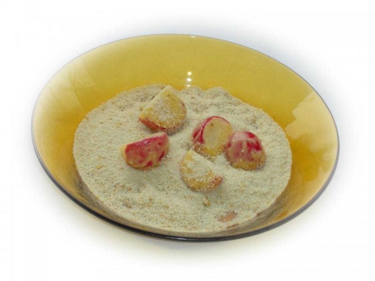 Gebackene Radieschen im Parmesankörbchen, dazu Joghurt-Wasabi-Creme - Rezept - Bild Nr. 10