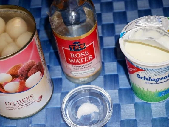 Rezept: Lychee Sahne Smoothie Bild Nr. 2 Lychee Sahne Smoothie - Rezept - Bild Nr. 2