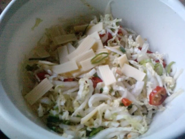 Rezept: RESCHARLAT ---- SCHARFER RESTESALAT Bild Nr. 3 RESCHARLAT ---- SCHARFER RESTESALAT - Rezept - Bild Nr. 3