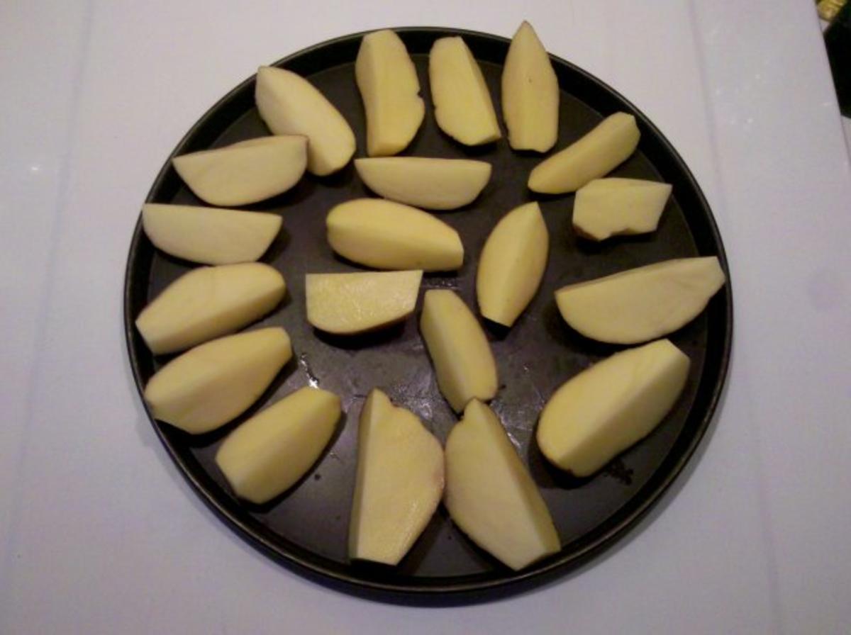 Geflügel: Pikantes Hähnchenbrustfilet mit Kartoffelspalten - Rezept - Bild Nr. 5