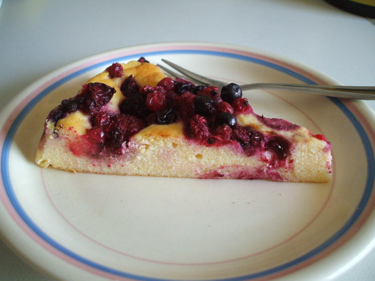 Beeren-Grieß-Käsekuchen ohne Boden - Rezept - kochbar.de